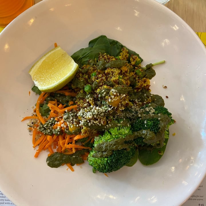 Lexi's Healthy Eatery Yogi Bowl Reviews abillion