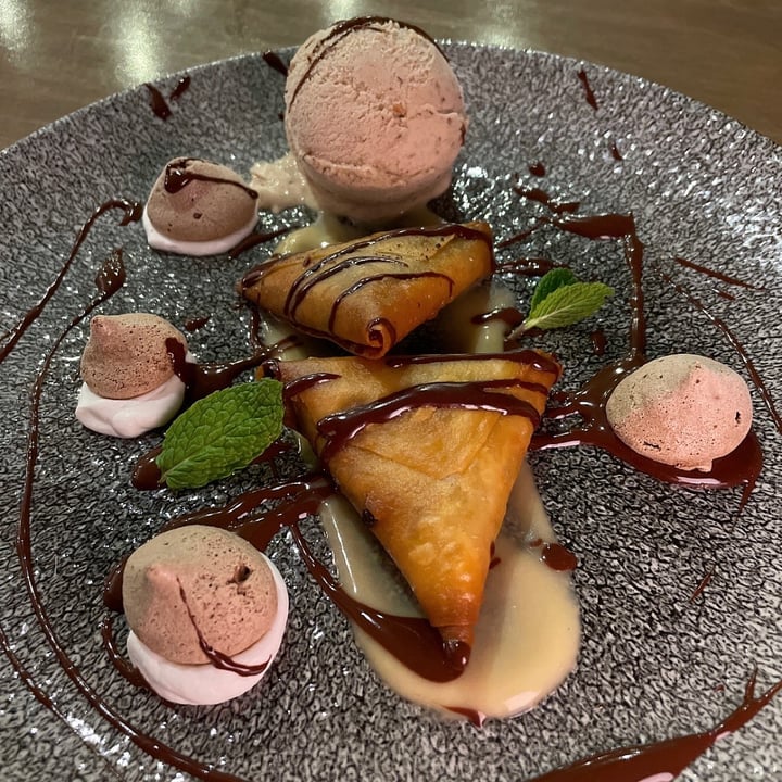 Patiala Brew & Q Restaurant Cape Town, South Africa Chocolate Samosas