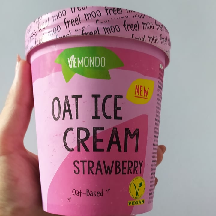 Vemondo Oat Ice Cream Strawberry Review abillion