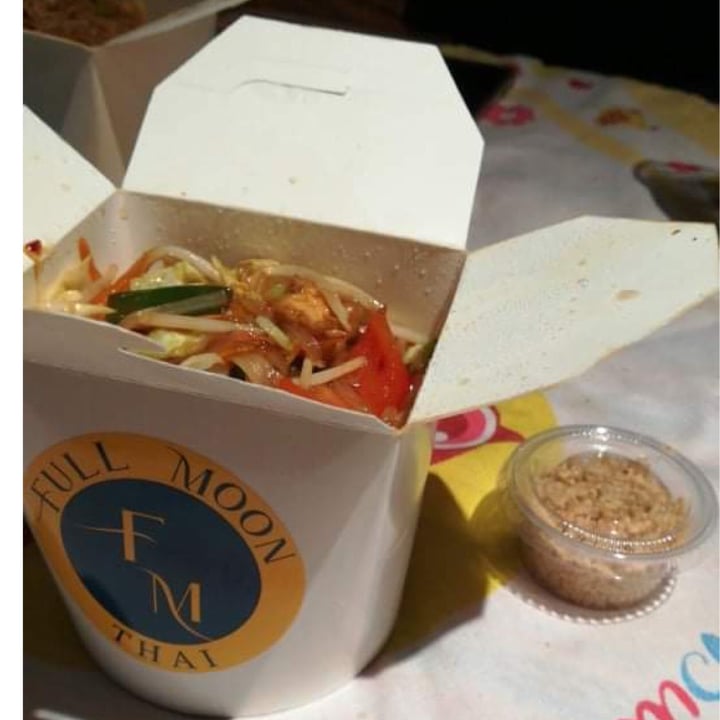 Full Moon Thai Restaurant Dublin Temple Bar, Ireland Vegan pad Thai