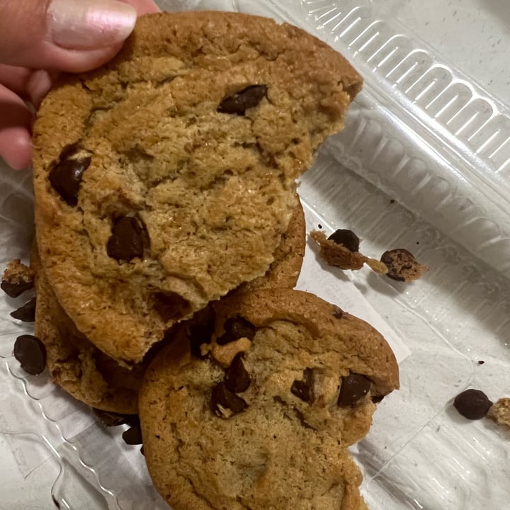 Publix Vegan Chocolate Chip Cookies Review Abillion publix-vegan-chocolate-chip-cookies-review-abillion