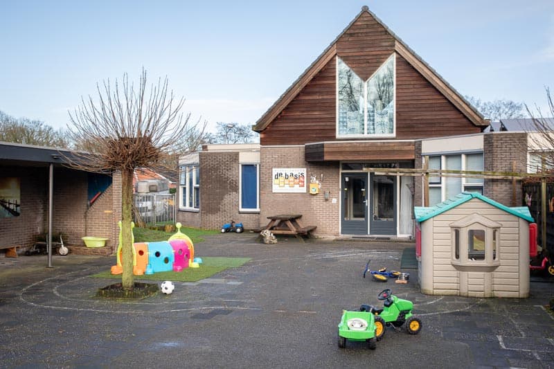 Kinderdagverblijf De Basis - Kinderdagverblijf in Bakkeveen