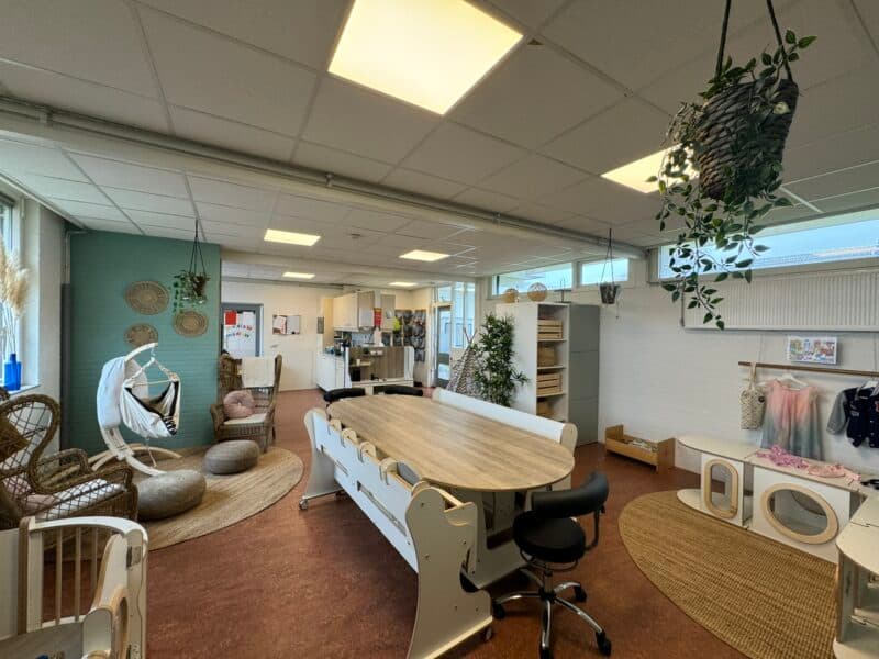 KDV Hallum De Parachute - Daycare in Hallum