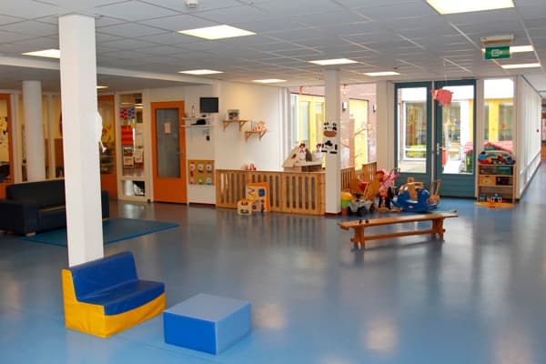 Partou KDV D. Marotstraat 40 - Kinderdagverblijf in Velserbroek