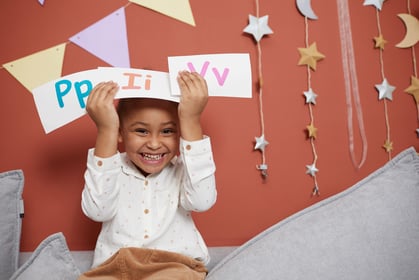 Stimuleert kinderopvang de taalontwikkeling van mijn kind?