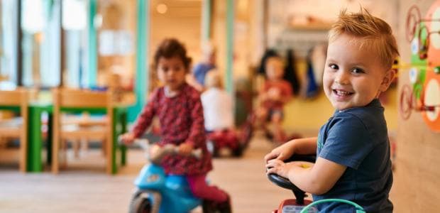 Peuteropvang Oer de Brêge - Daycare in Burdaard
