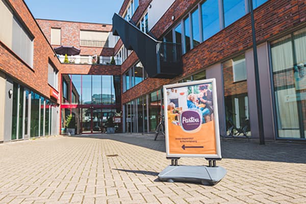Partou KDV Mr D.U. Stikkerstraat 124 - Kinderdagverblijf in Arnhem