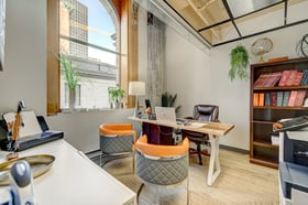 Photo of 204 Saint-Sacrement Street