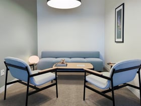 Photo of 9850 King George Boulevard