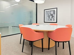 Photo of 135 Laurier Avenue W