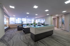 Photo of 440 Laurier Avenue West