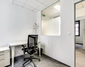 Photo of 71 Rue Desnouettes