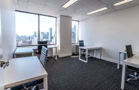 Photo of 180 Dundas Street West