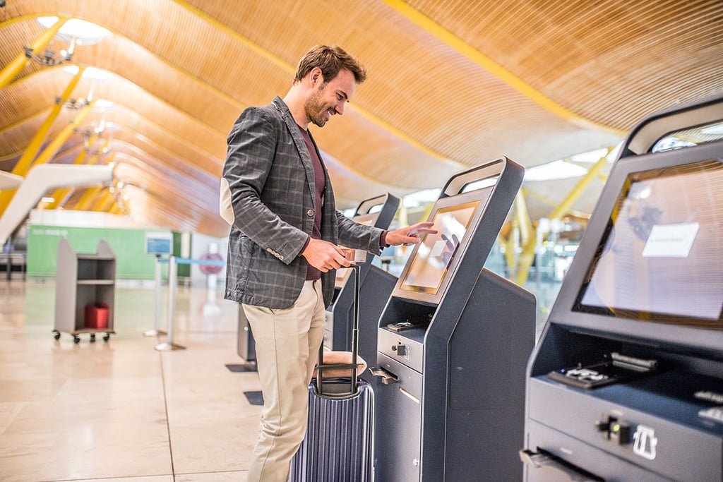 Digital signage – what is it? How to choose the best solutions? Screen supplier’s guide