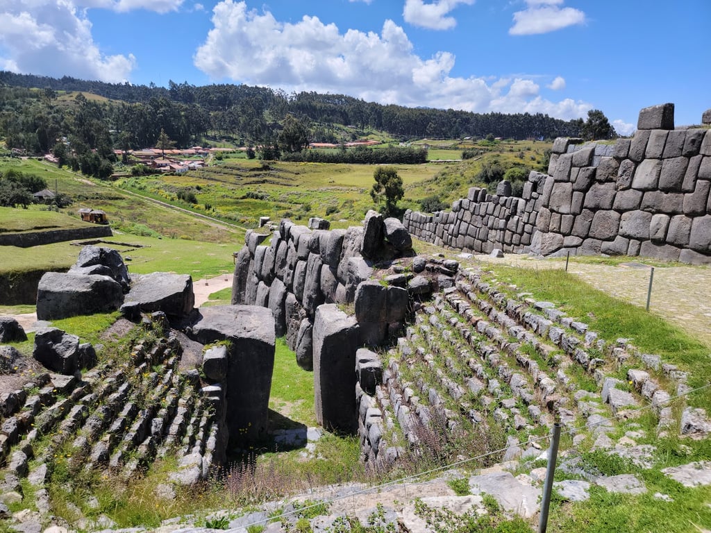 Sacsayhuamán Fortress