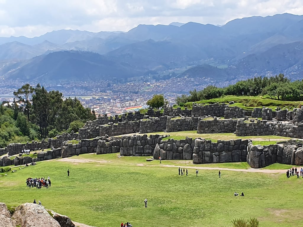 Sacsayhuamán Fortress