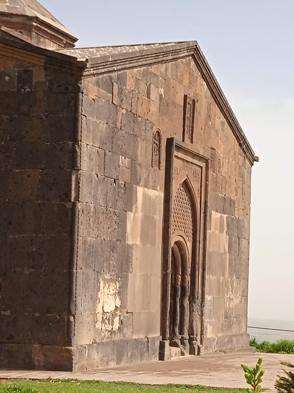 Saghmosavank Monastery