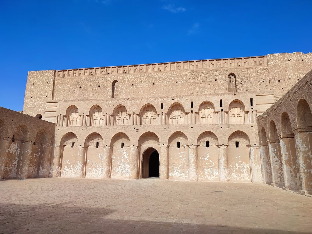 Al-Ukhaidir Fortress