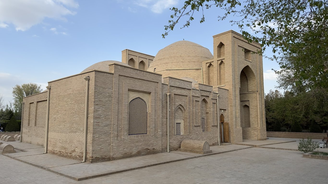 Al Hakim at-Termizi Mausoleum