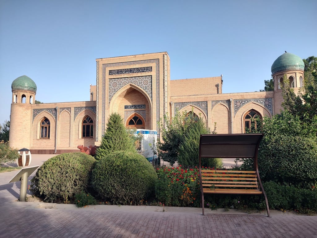 Al Hakim at-Termizi Mausoleum