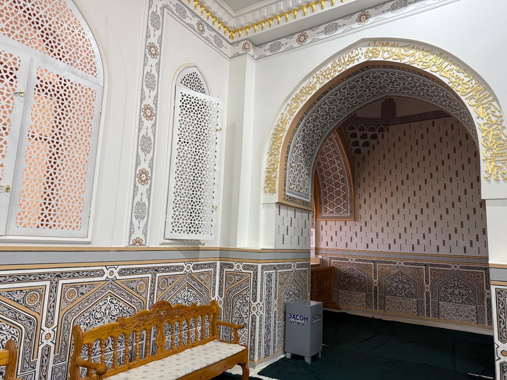 Al Hakim at-Termizi Mausoleum