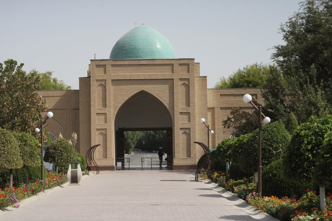 Al Hakim at-Termizi Mausoleum