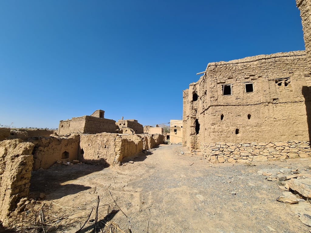 Al Hamra Old Village