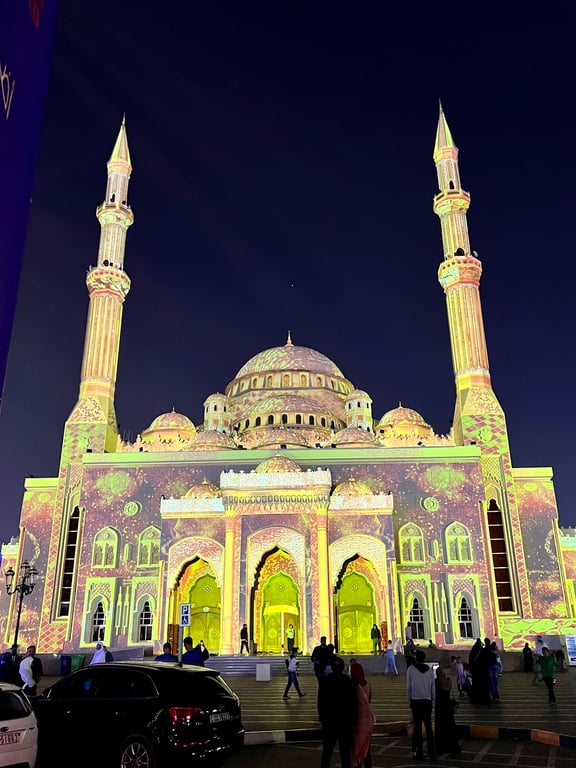 Al Noor Mosque & Canal