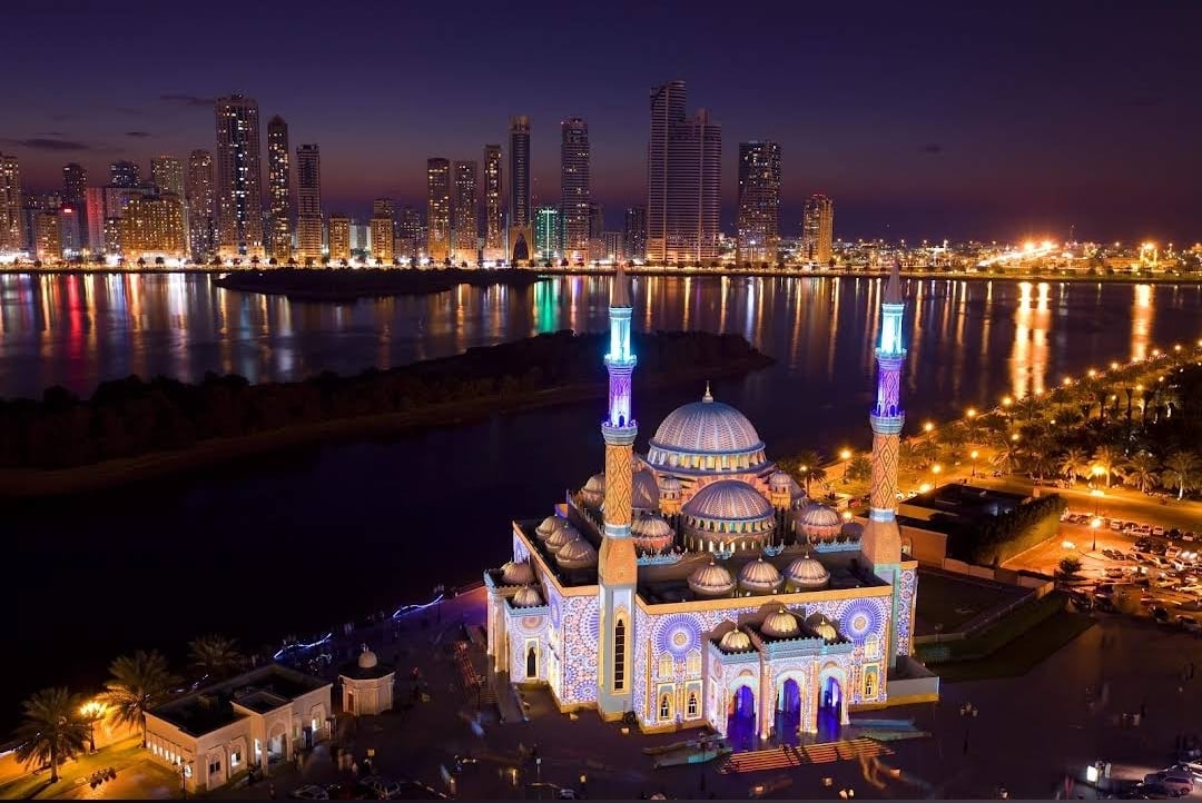 Al Noor Mosque & Canal