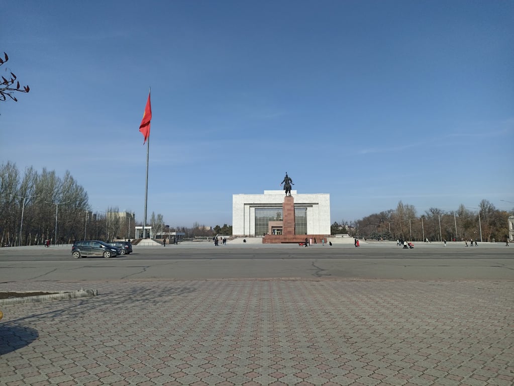 Ala-Too Square