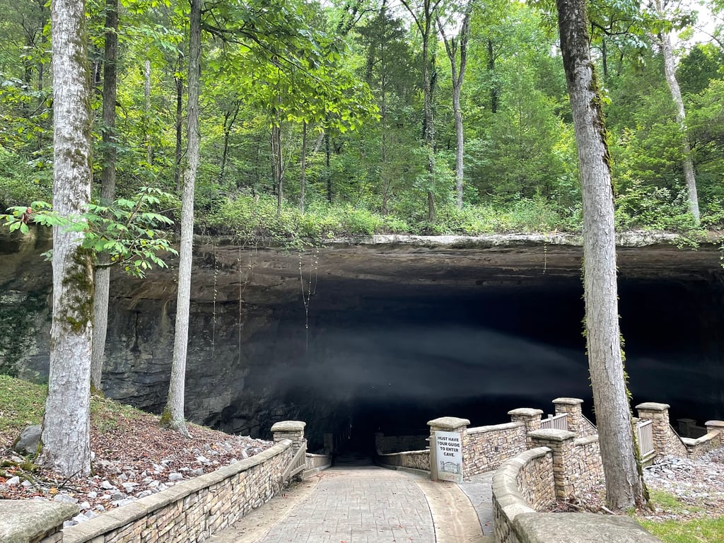 Cathedral Caverns State Park