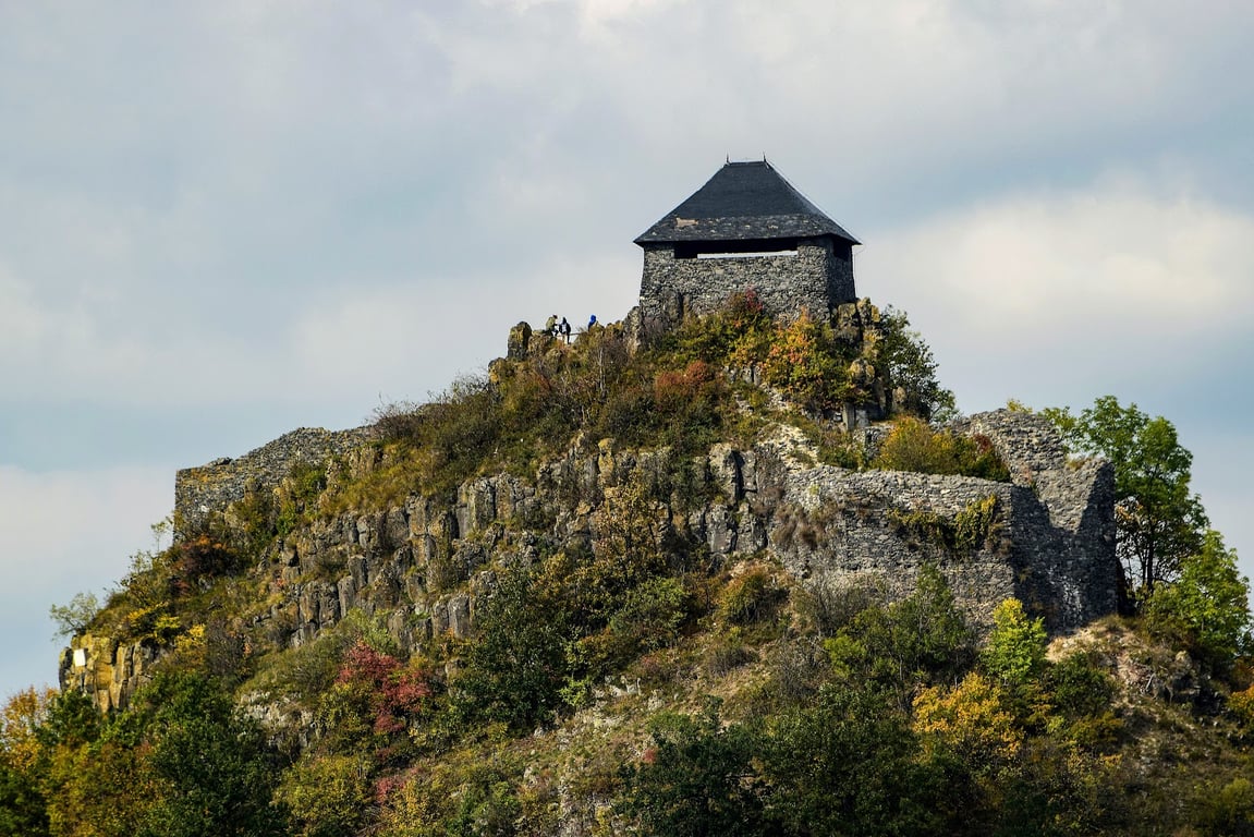 Salgó Castle Ruins