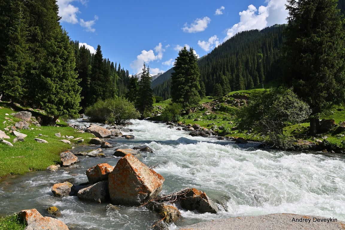 Altyn Arashan Valley