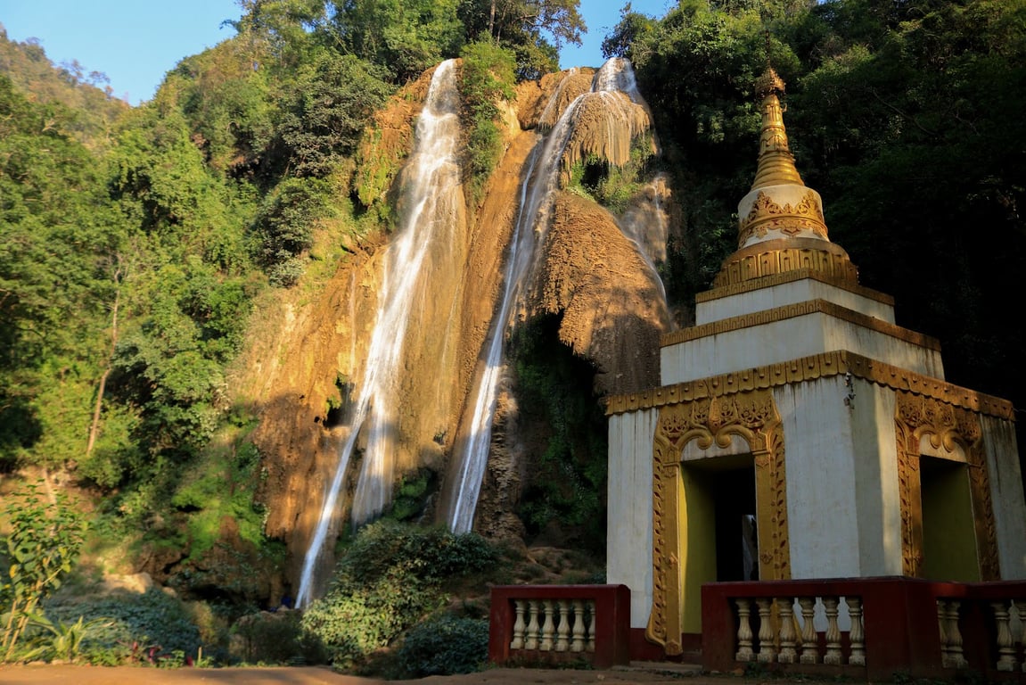 Anisakan Falls