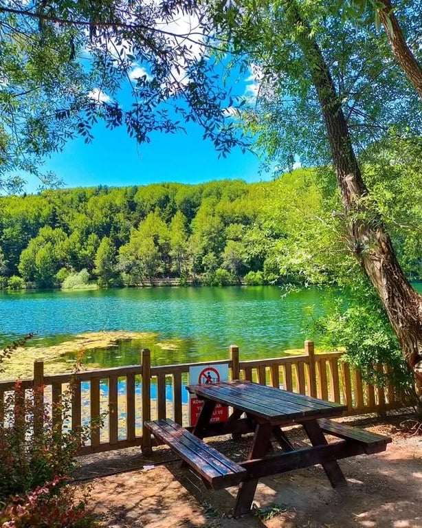 Karagöl Tabiat Parkı