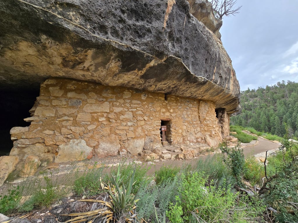 Walnut Canyon National Monument