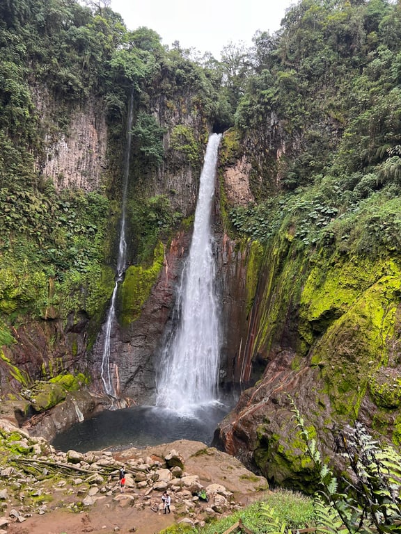 Bajos del Toro Waterfall