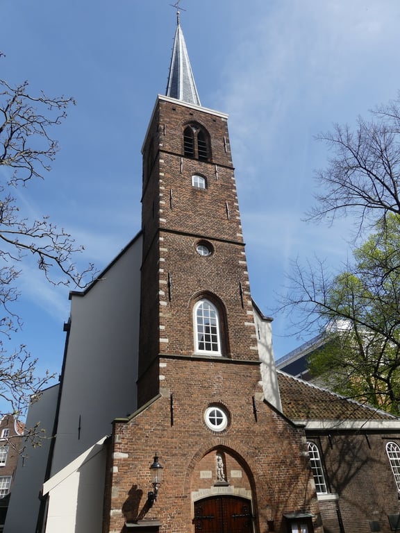 Begijnhof Courtyard