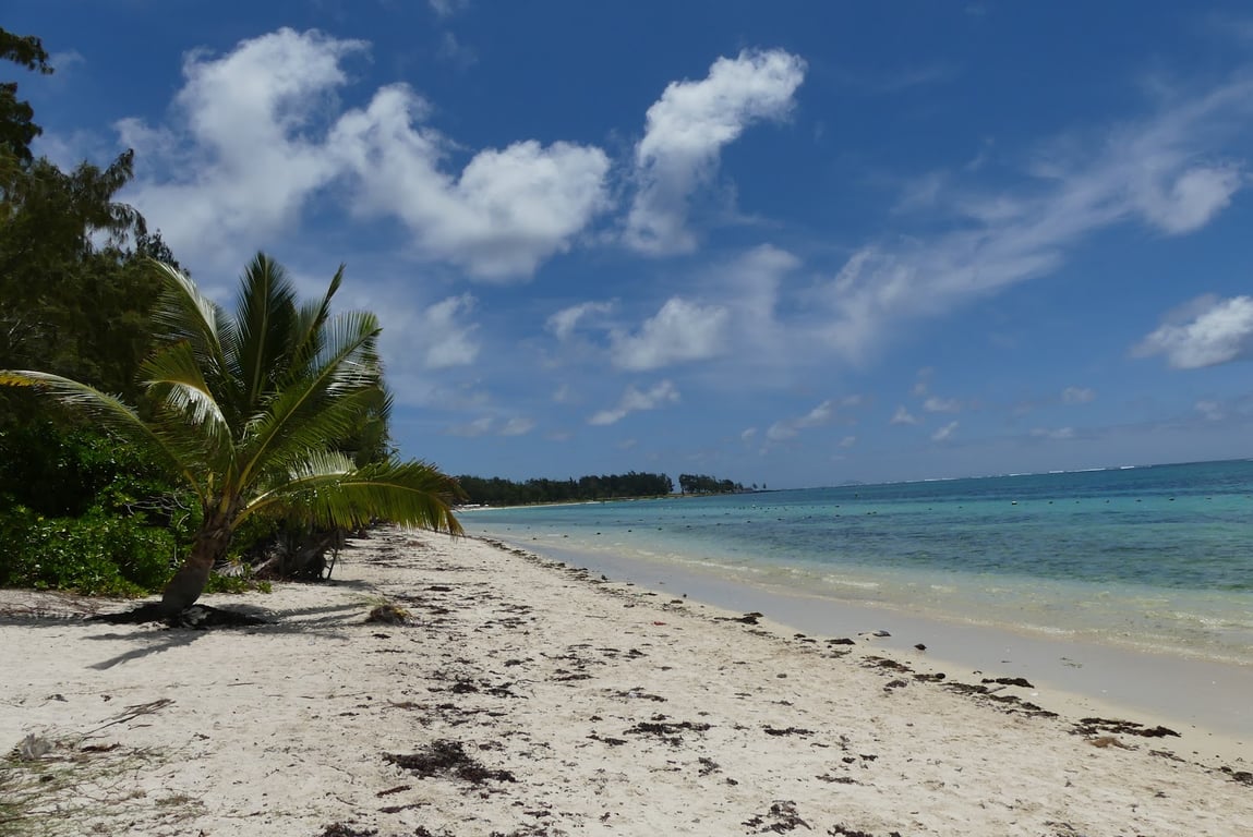 Belle Mare Beach