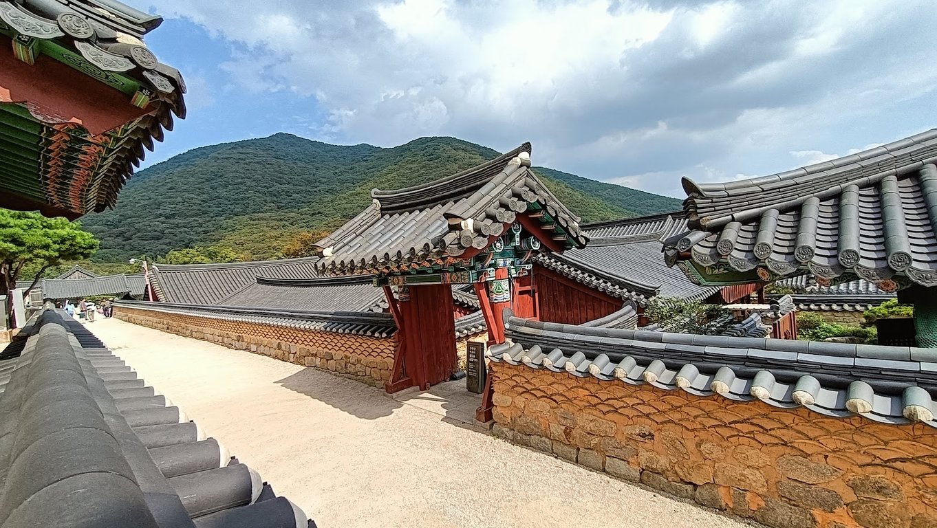 Beomeosa Temple
