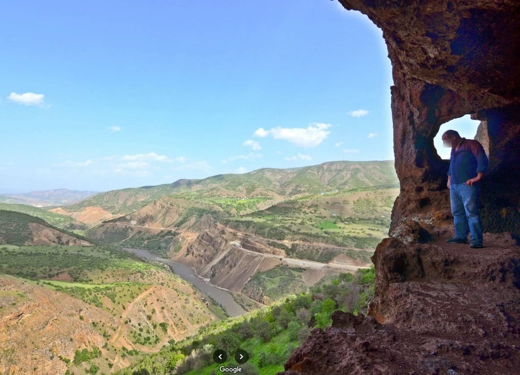 Zağ Mağarası