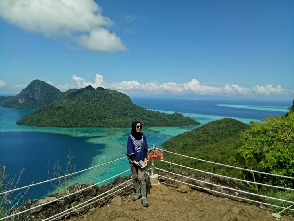 Bohey Dulang Peak View