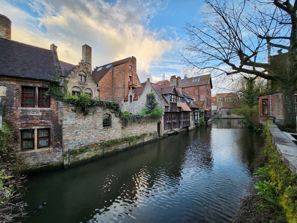 Bonifacius Bridge