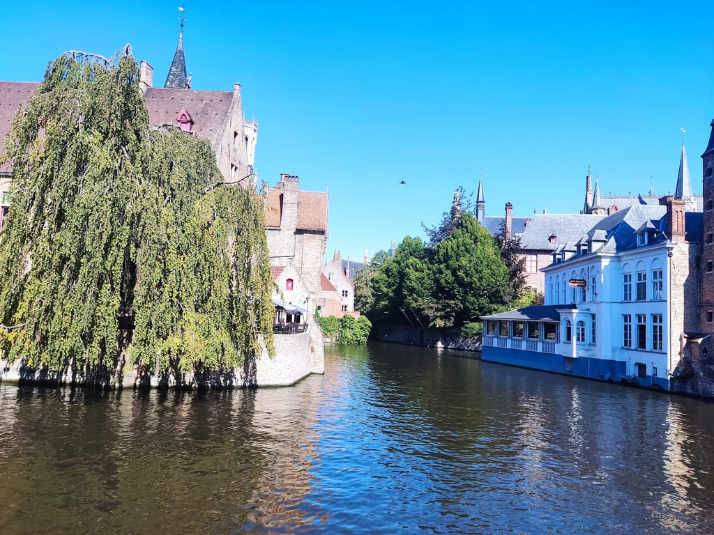 Bonifacius Bridge