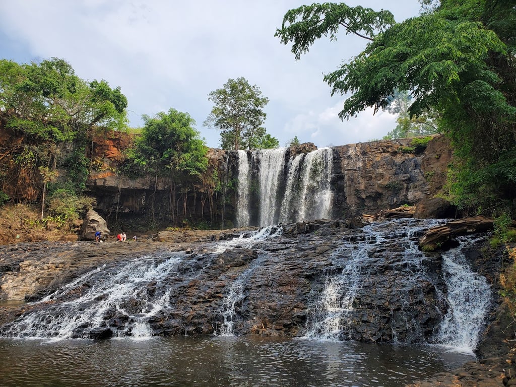 Bousra Waterfall