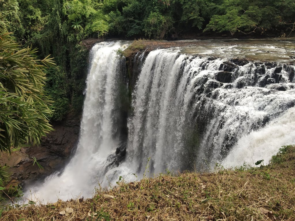 Bousra Waterfall