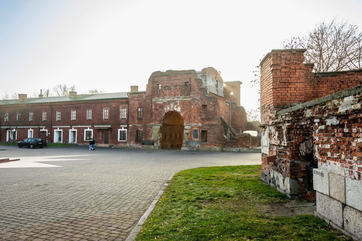 Brest Fortress Kholm Gate