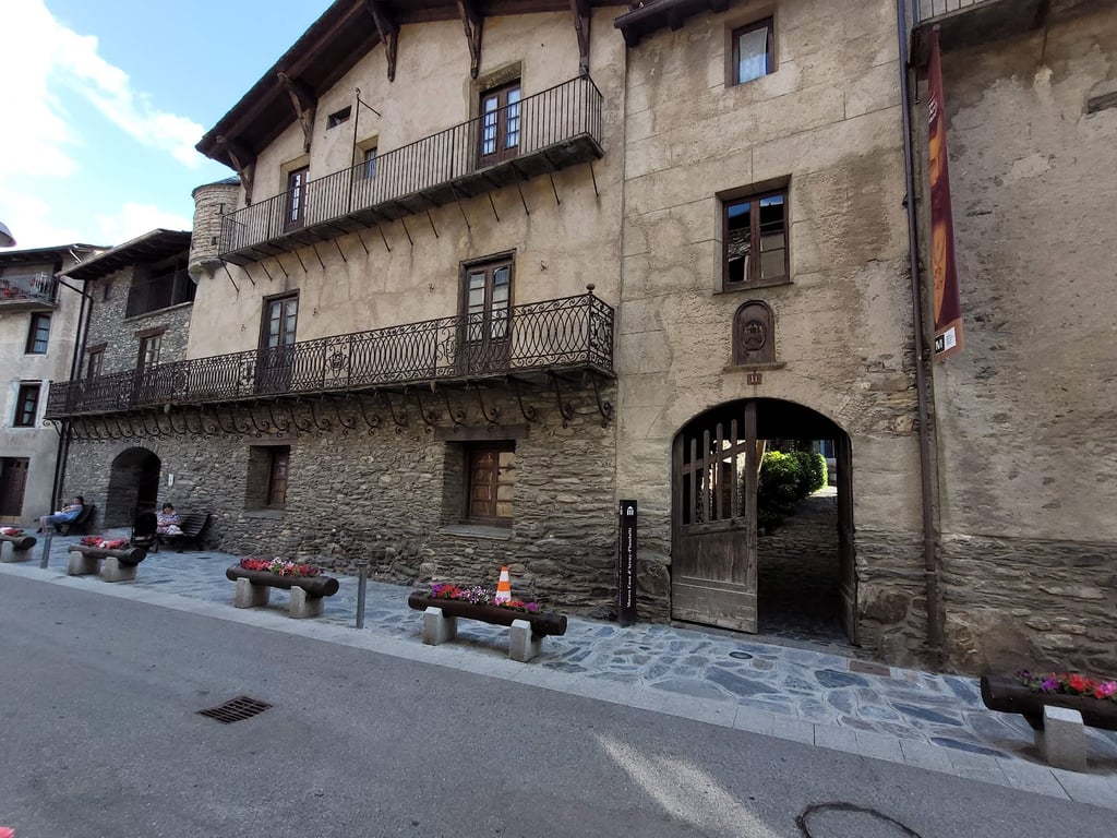 Casa d’Areny-Plandolit Museum