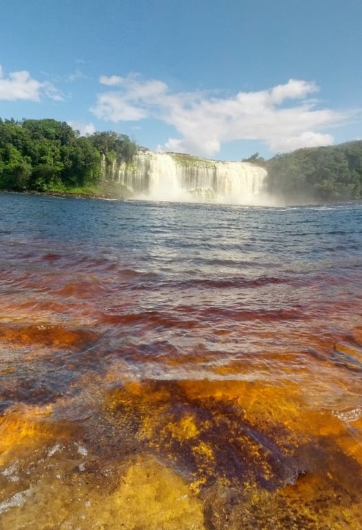 Canaima Lagoon