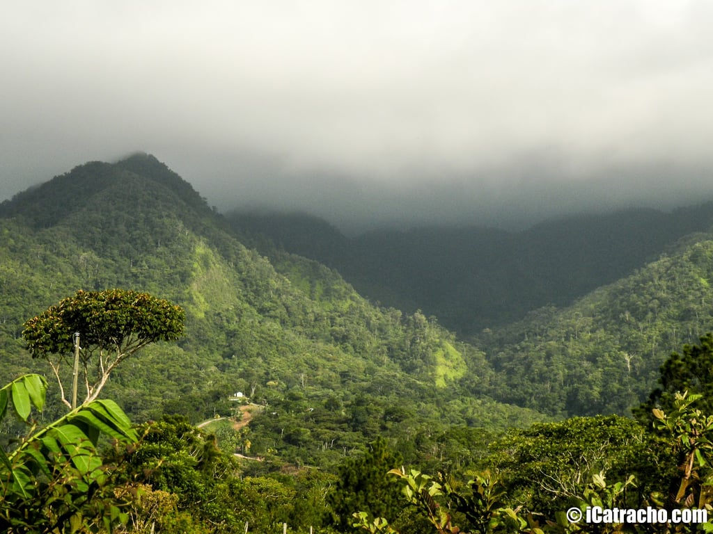 Cerro Azul Meámbar National Park